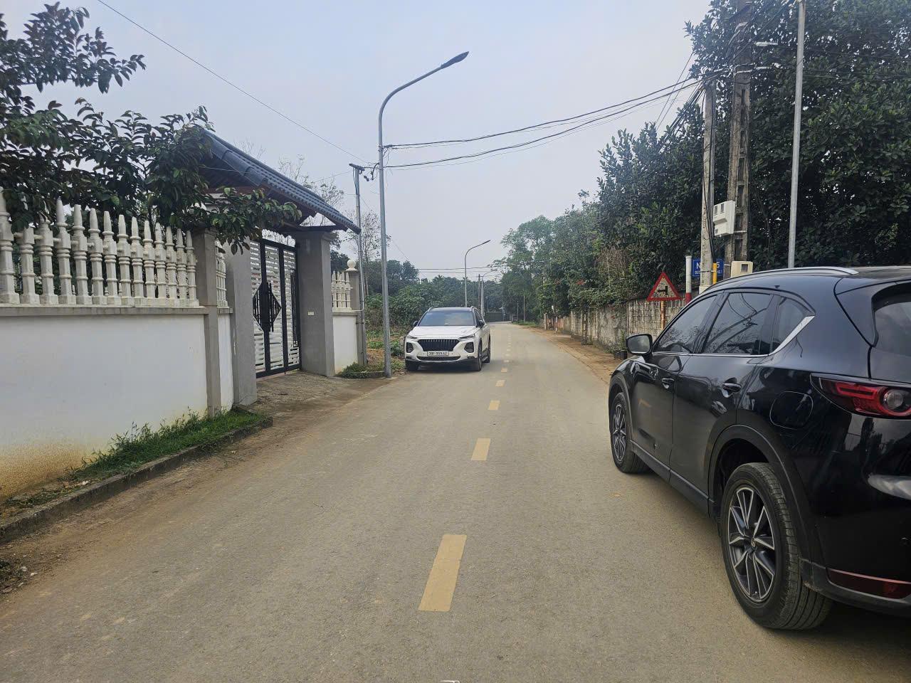 BÁN ĐẤT HOÀ LẠC, VIEW HỒ, NGAY NGÃ BA CHỢ HOÀ LẠC, CÁCH ĐH FPT 2KM, ĐHQG 2KM, QL 21 400M