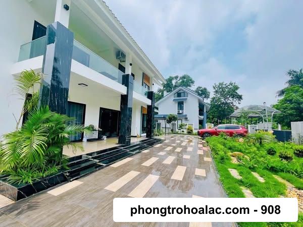 Cho thuê nhà nguyên căn biệt thự gần chợ Hoà Lạc 2