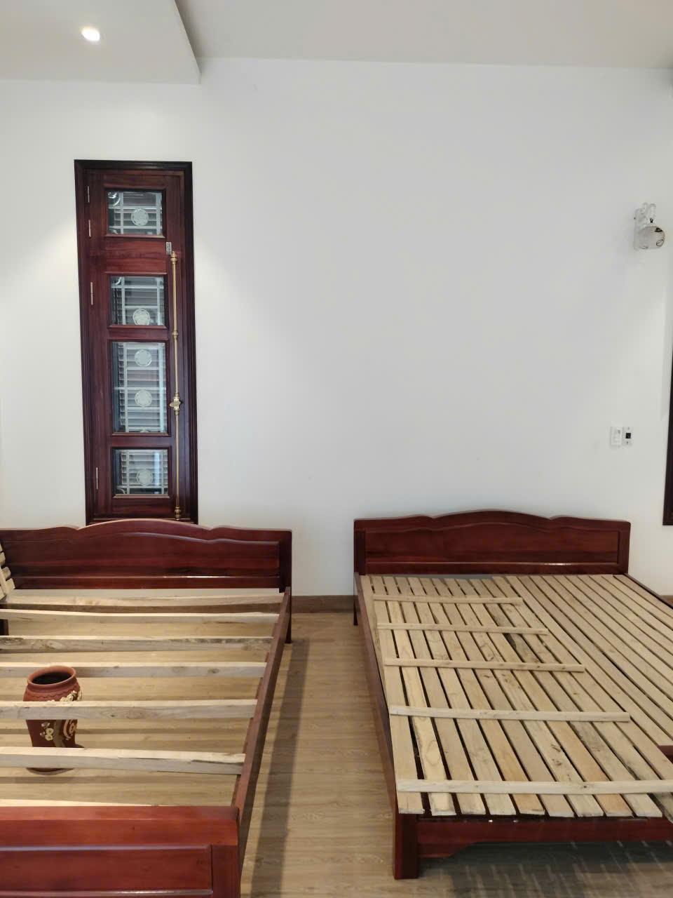 Cho thuê nhà nguyên căn DT 350m2