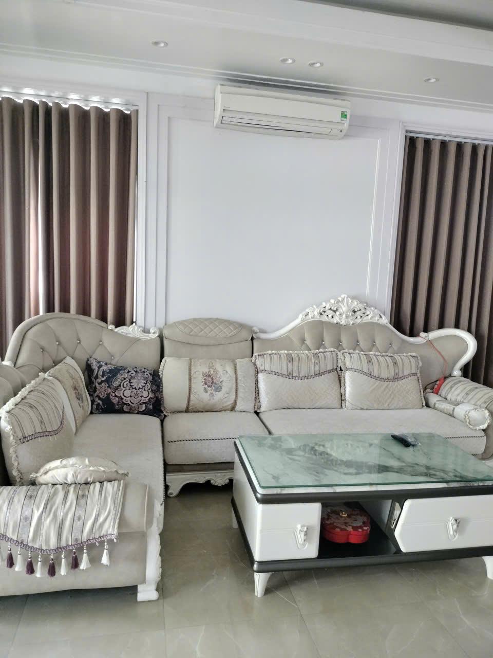 Cho thuê nhà nguyên căn DT 350m2