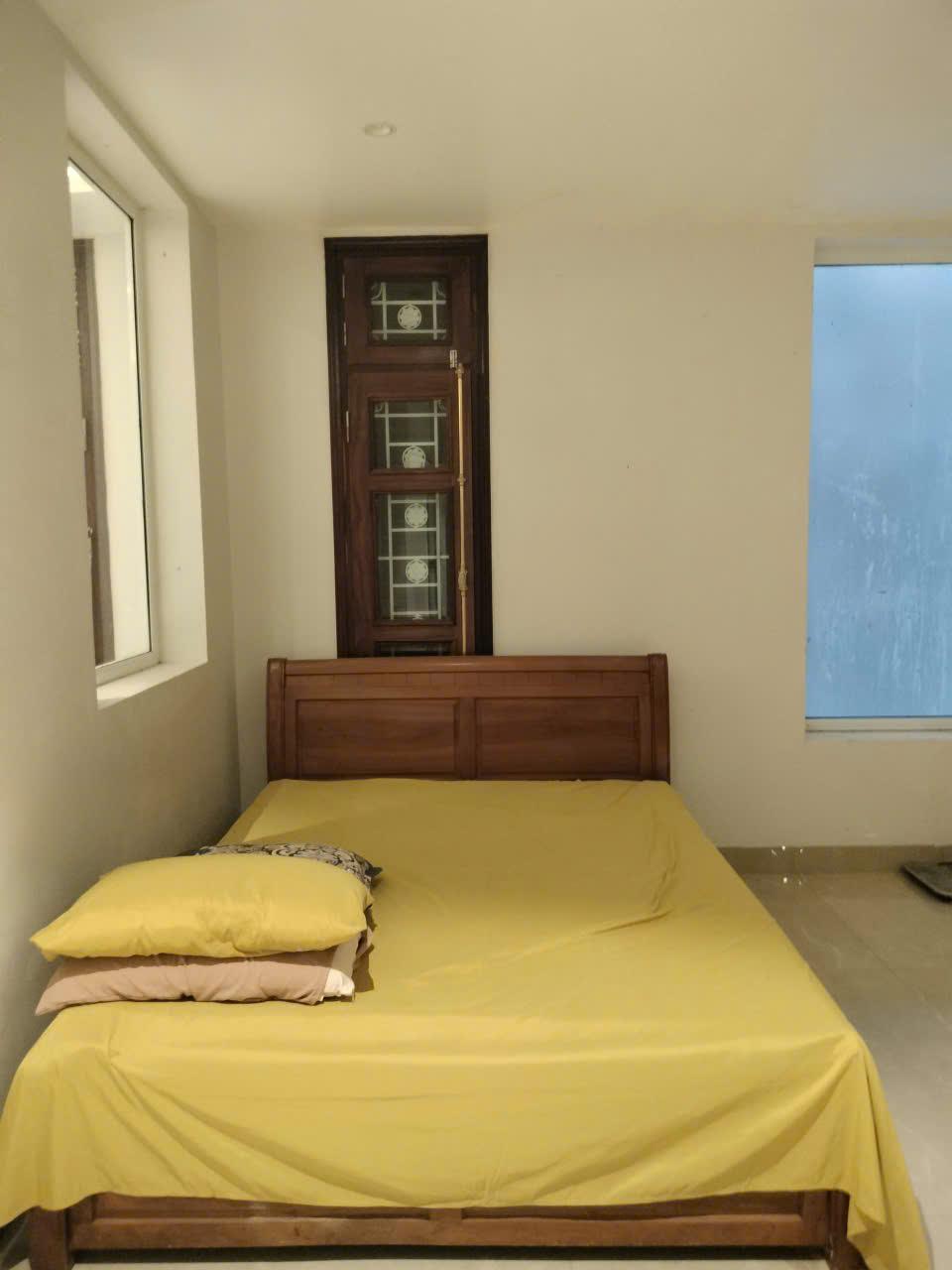 Cho thuê nhà nguyên căn DT 350m2