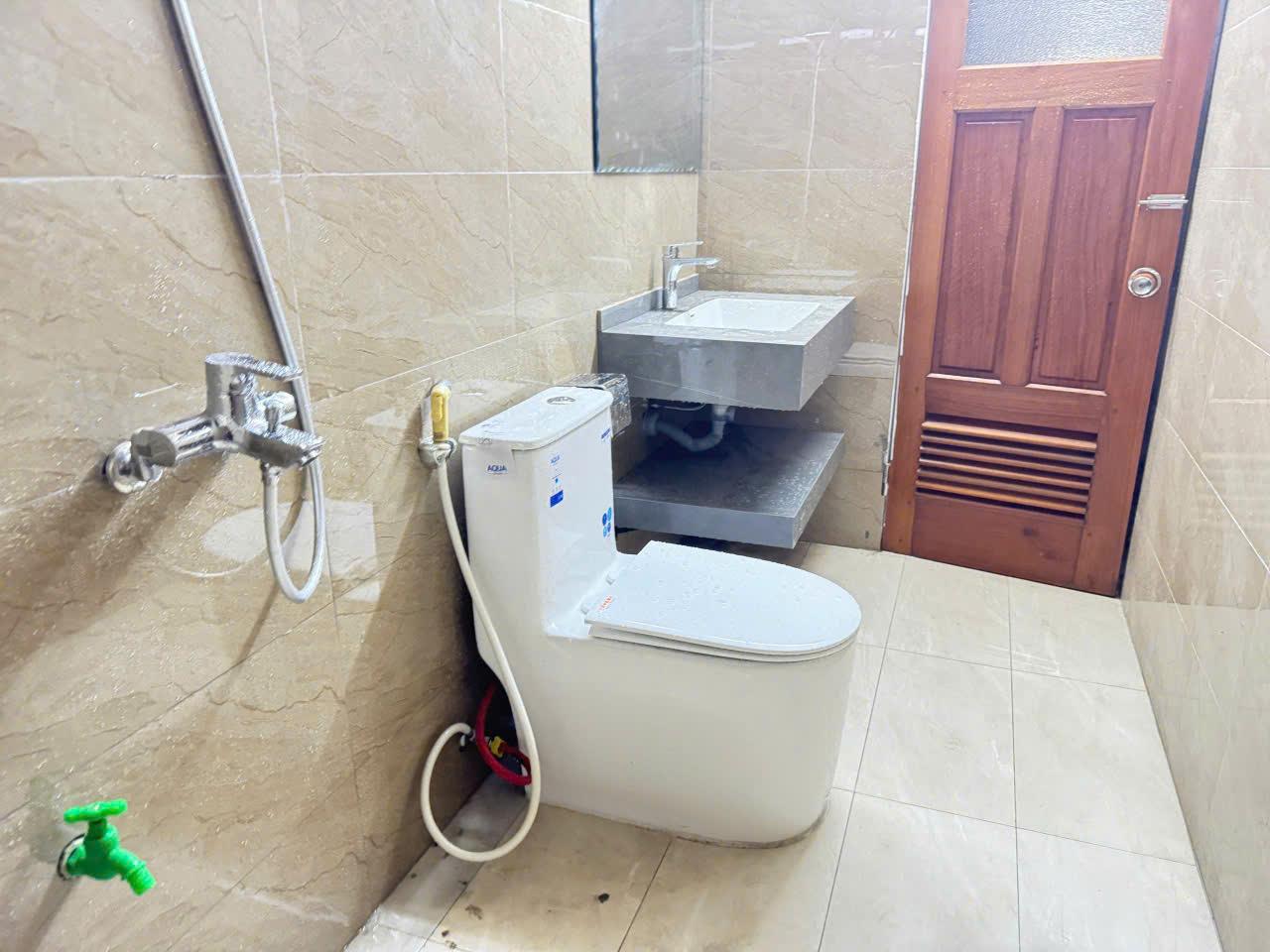 Nhà trọ gần Đại học Quốc Gia Hà Nội | Cách dưới 1km