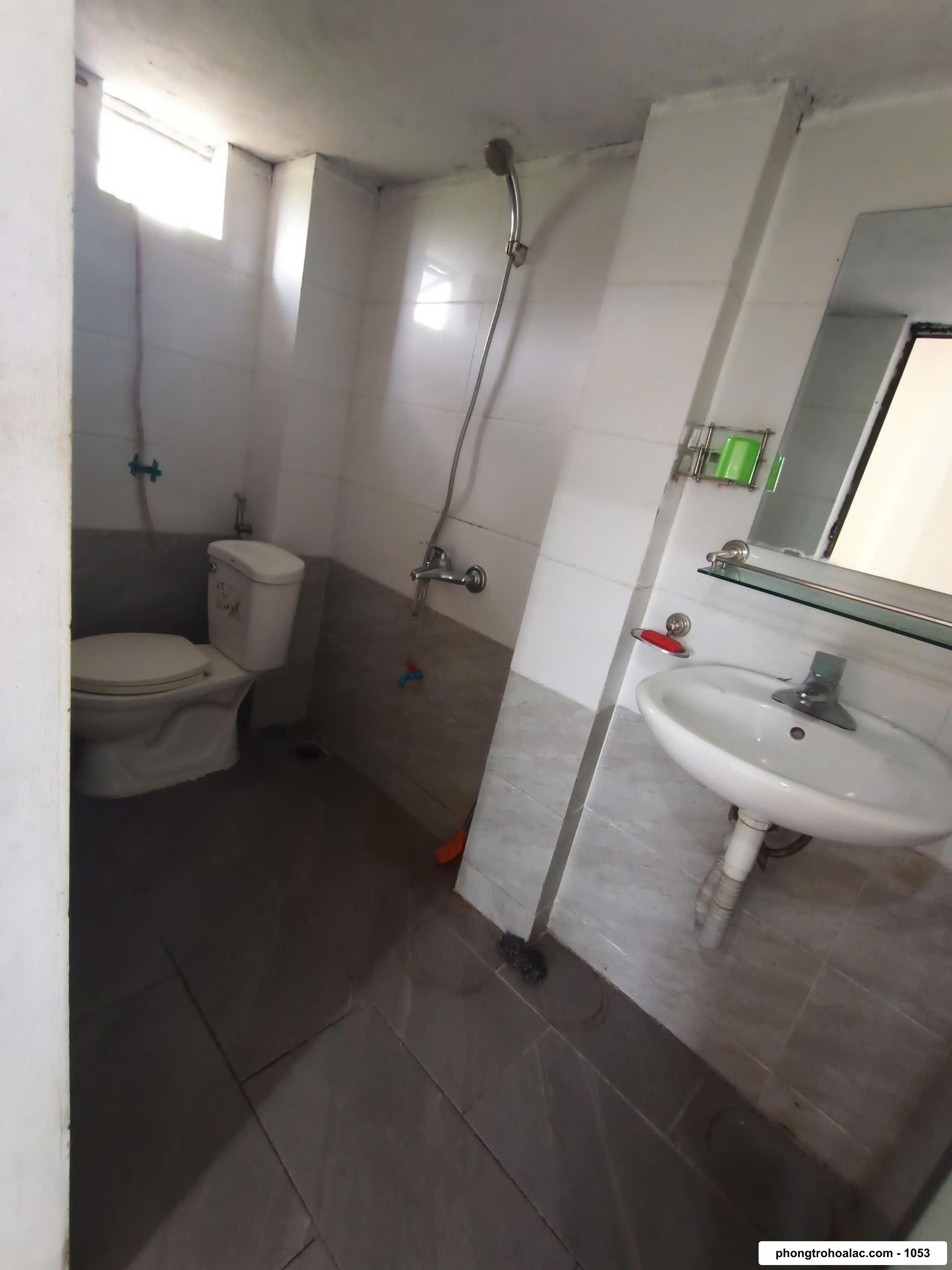 Thuê Nhà Gần Trường Đại Học FPT | Cho thuê phòng trọ gần Đại học FPT | Cách Dưới 2km | Nhà Trọ Cô Hường, Thôn 3 Thạch Hoà