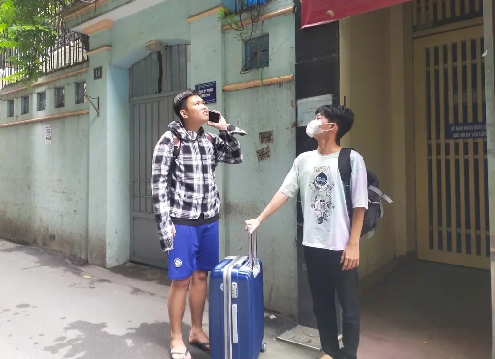 sinh-vien-dat-coc-tien-trieu-xong-chu-nha-mat-hutdocx-1664583538299.webp